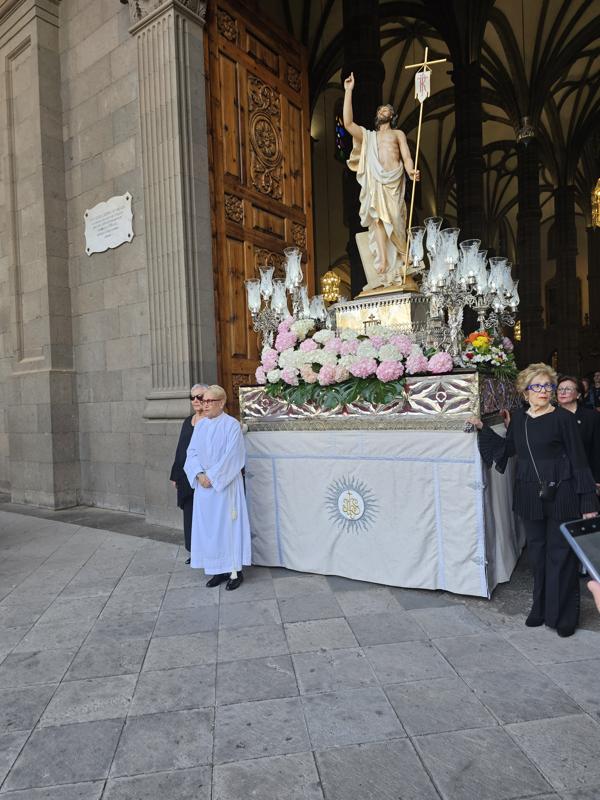 Die Osterprozession beginnt...