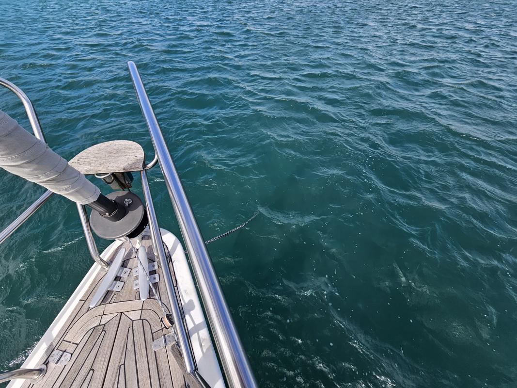 Der Anker hält gut auf 8 Meter Wassertiefe.